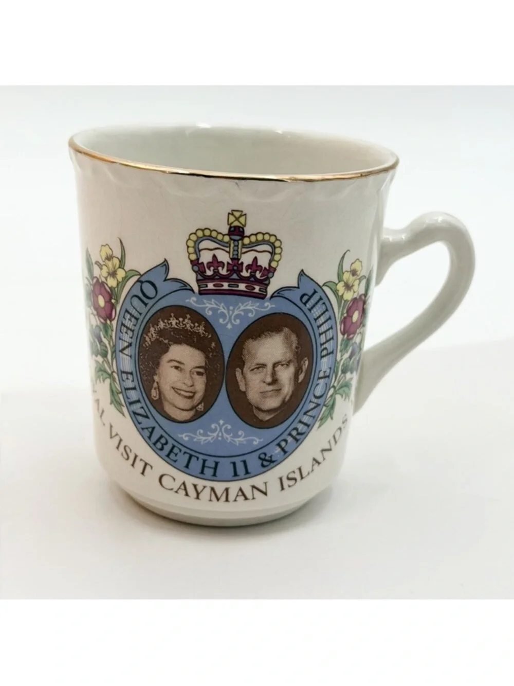 Vintage 1983 QUEEN ELIZABETH II Visit to the Cayman Islands Souvenir Mug - RARE
